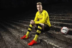 Furnato | Beautiful Poster of Marco Reus | PSF36 | Adhesive Poster | 12 Inch X 18 Inch